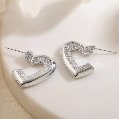 1 Pair Retro Simple Style Commute Heart Shape Inlay Copper Zircon Ear Studs