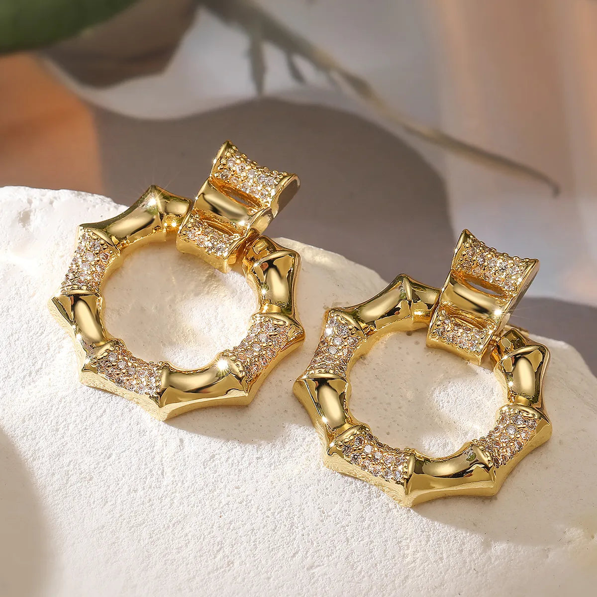 1 Pair Retro Simple Style Commute Solid Color Plating Inlay Copper Zircon 18K Gold Plated Drop Earrings