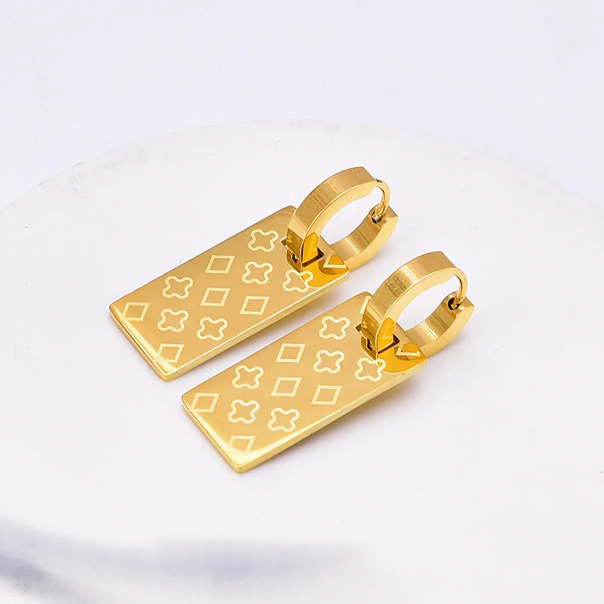 1 Pair Retro Simple Style Flower Plating Titanium Steel 18K Gold Plated Drop Earrings