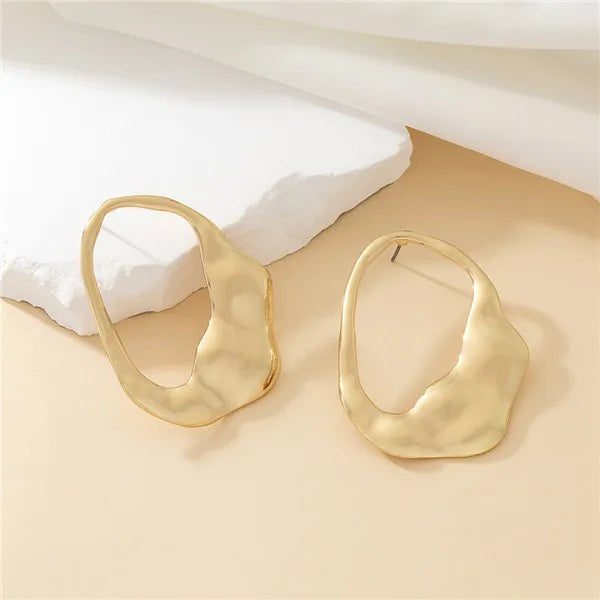 1 Pair Retro Simple Style Geometric Irregular Pleated Alloy Ear Studs