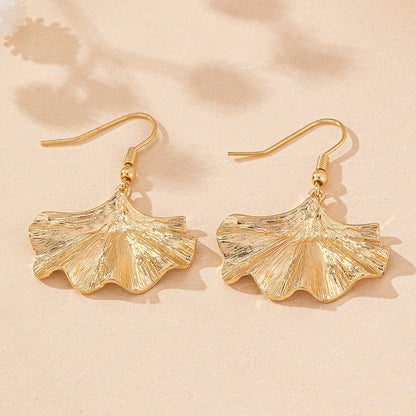 1 Pair Retro Simple Style Ginkgo Leaf Ferroalloy Zinc Alloy Drop Earrings