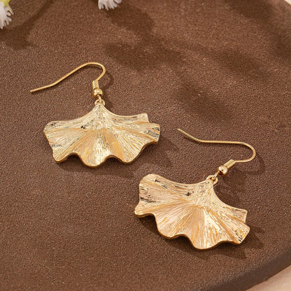 1 Pair Retro Simple Style Ginkgo Leaf Ferroalloy Zinc Alloy Drop Earrings