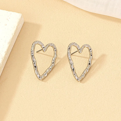 1 Pair Retro Simple Style Heart Shape Plating Alloy Gold Plated Ear Studs