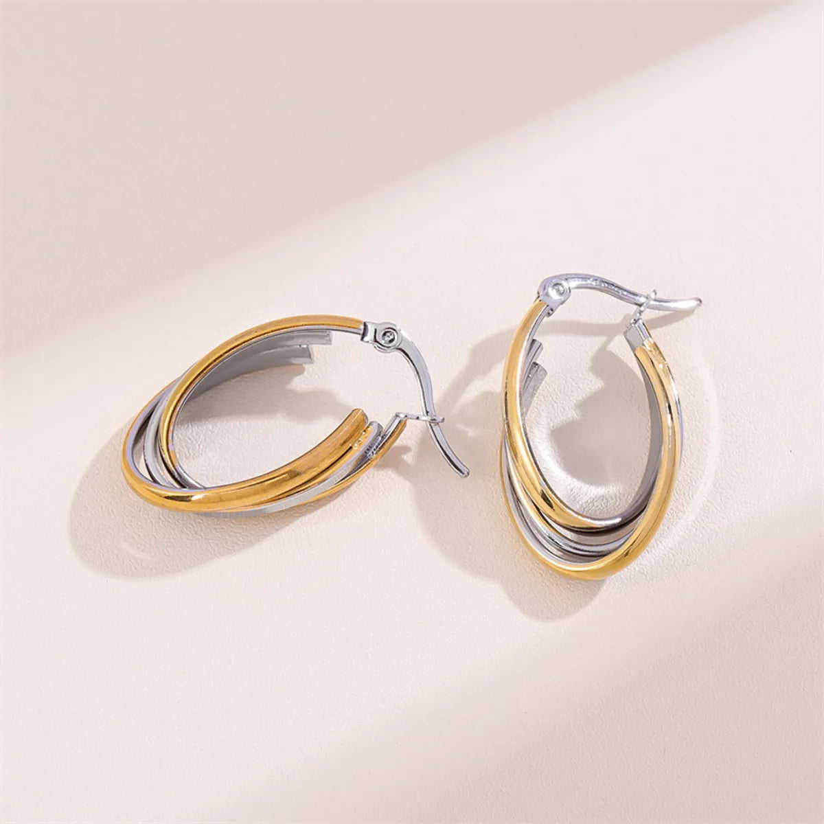 1 Pair Retro Simple Style Oval Plating Stainless Steel 18k Gold Plated Ear Studs