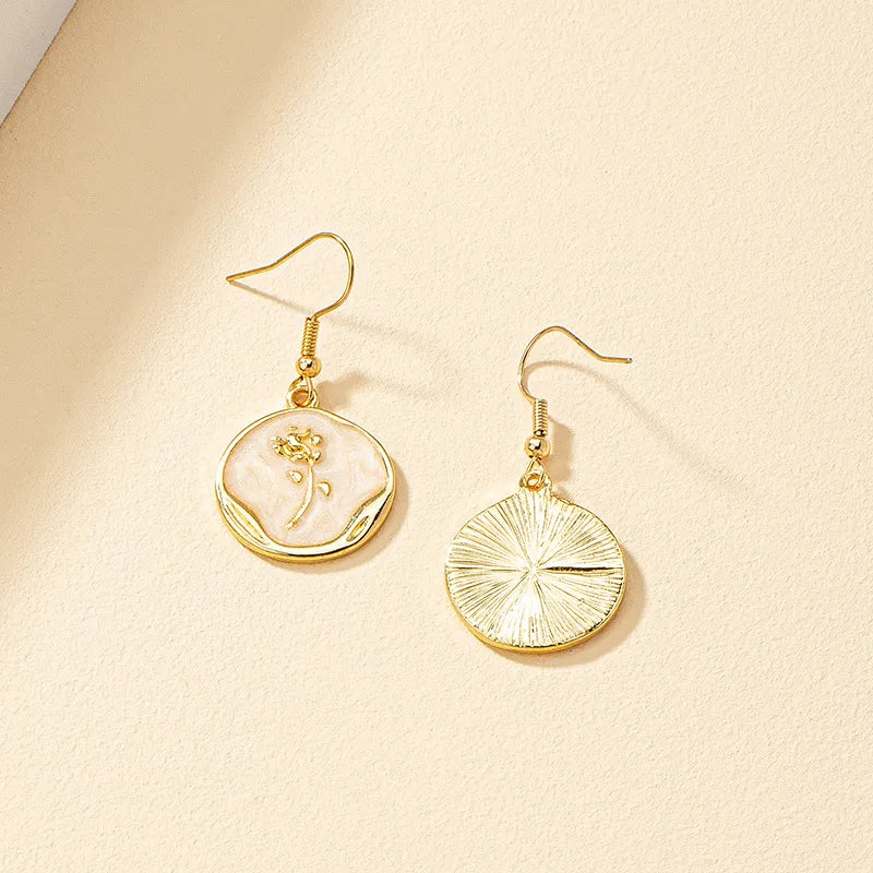 1 Pair Retro Simple Style Rose Plating Inlay Alloy Shell Earrings