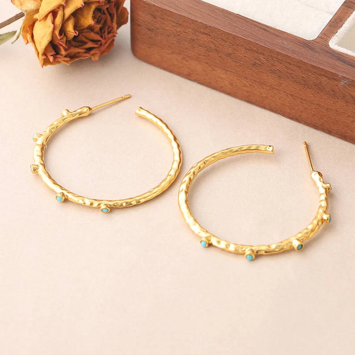 1 Pair Retro Simple Style Round Plating Inlay Copper Turquoise 18k Gold Plated Hoop Earrings