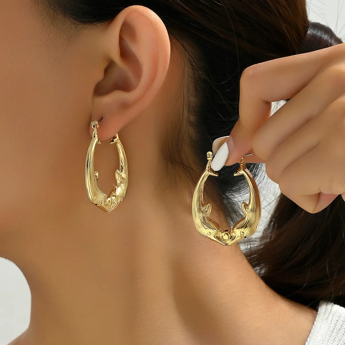 1 Pair Retro Simple Style Solid Color Ferroalloy Earrings