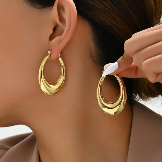 1 Pair Retro Simple Style Solid Color Iron Earrings