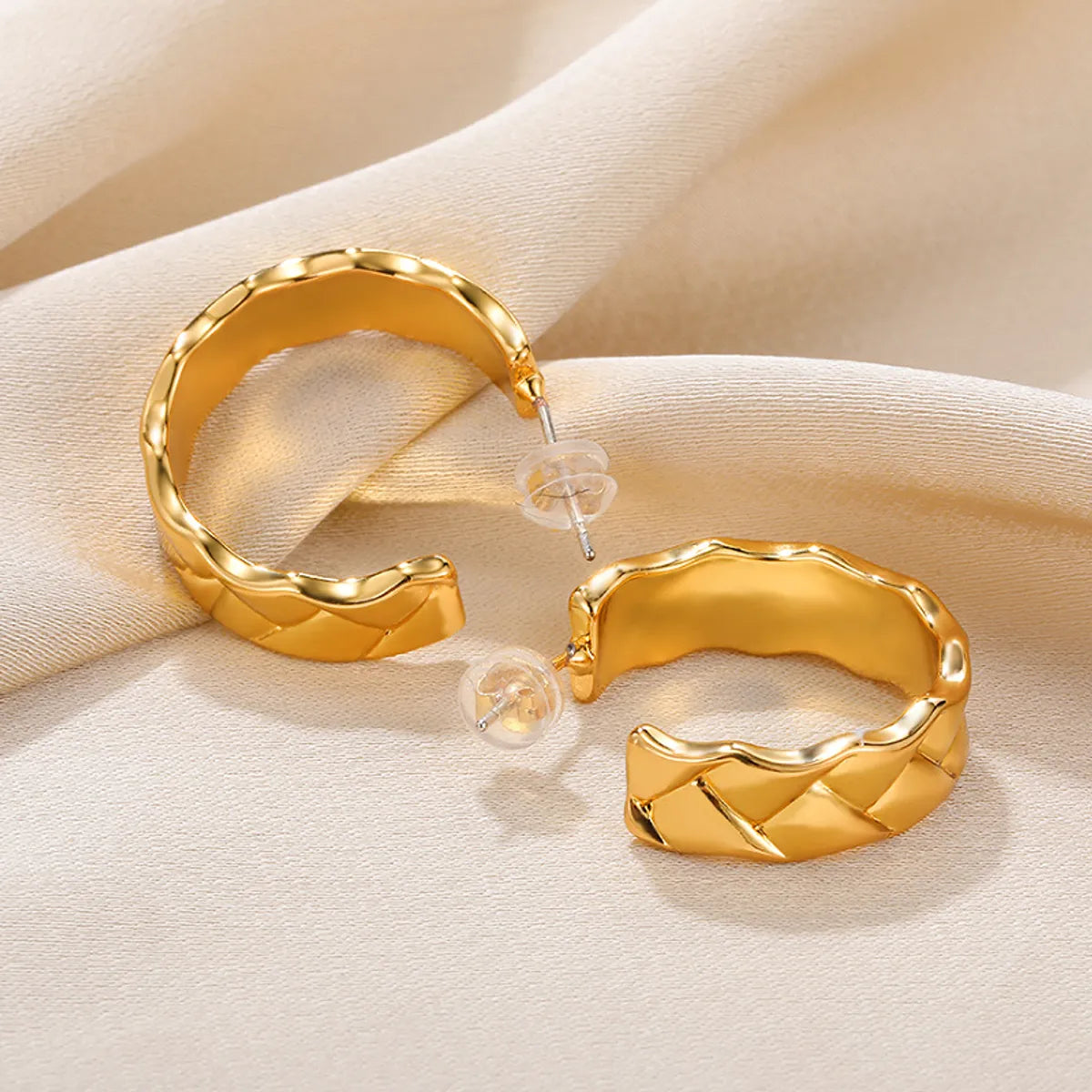 1 Pair Retro Simple Style Solid Color Plating Pleated Frill Stainless Steel 18k Gold Plated Earrings