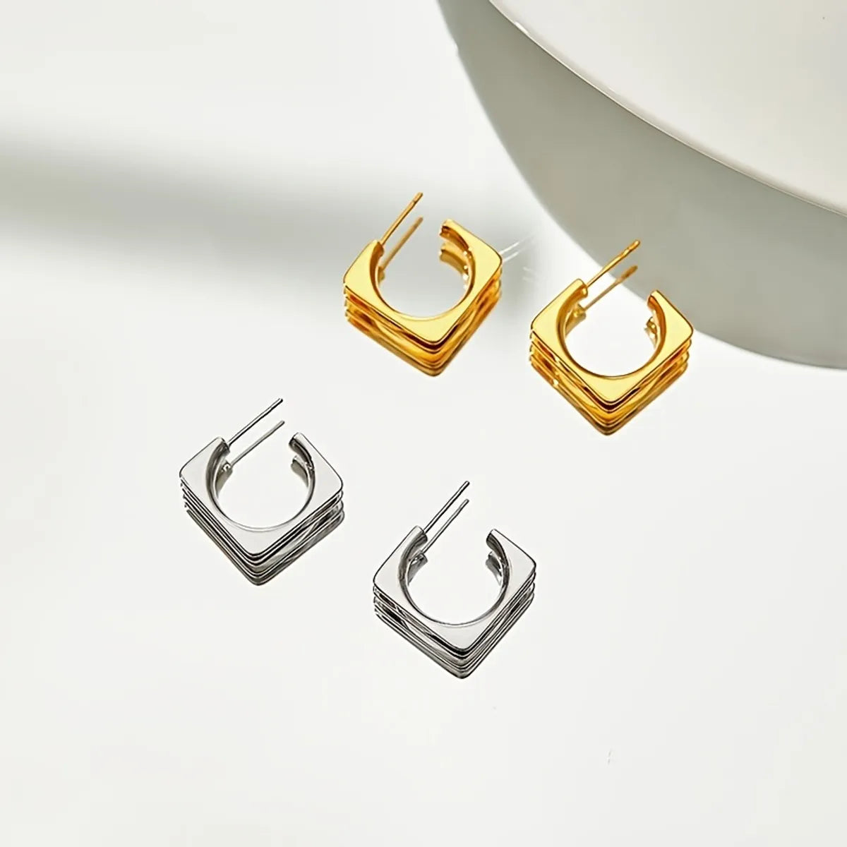 1 Pair Retro Simple Style Square Heart Shape Plating Copper Earrings Ear Studs