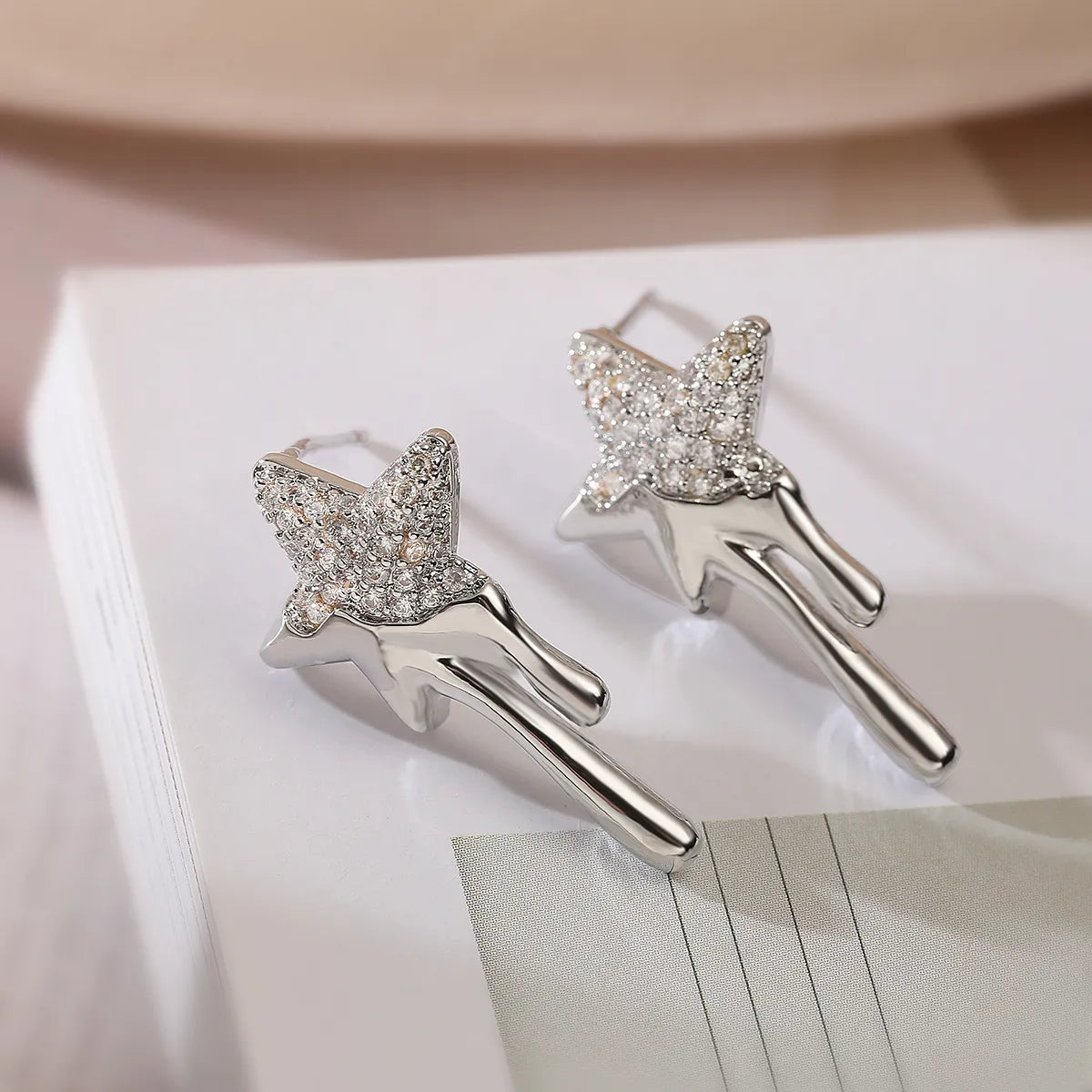 1 Pair Retro Simple Style Star Moon Plating Inlay Copper Zircon Ear Studs