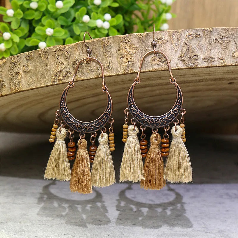 1 Pair Retro Simple Style Triangle Water Droplets Wood Iron Drop Earrings