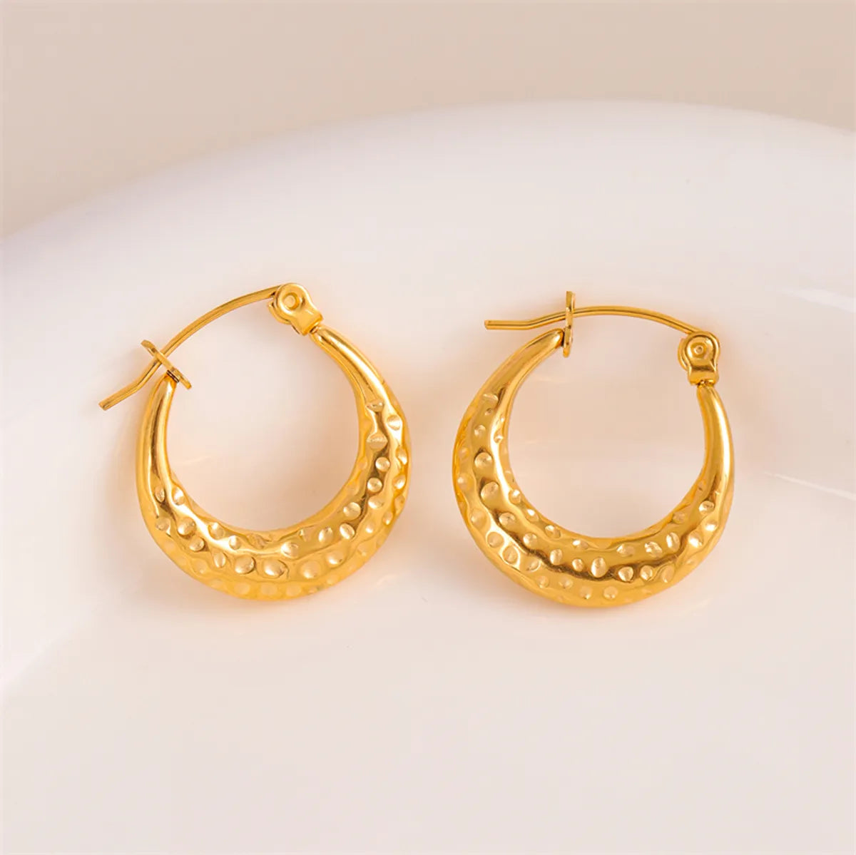 1 Pair Retro Simple Style U Shape Round Oval Plating Stainless Steel 18k Gold Plated Earrings