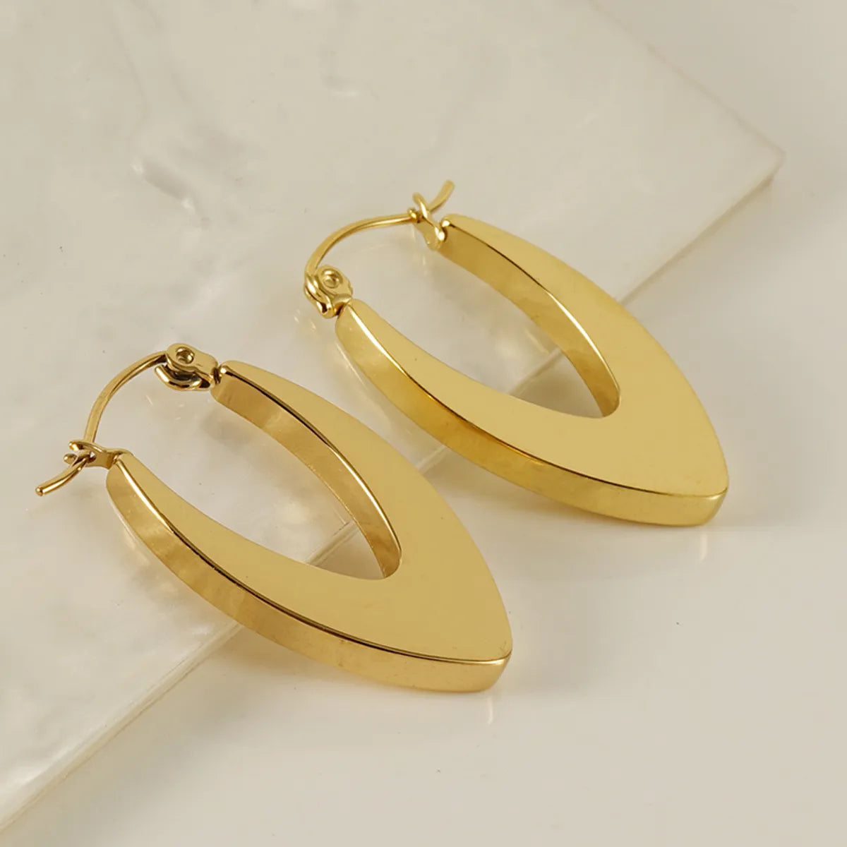 1 Pair Retro Simple Style U Shape Stainless Steel Plating 18k Gold Plated Hoop Earrings