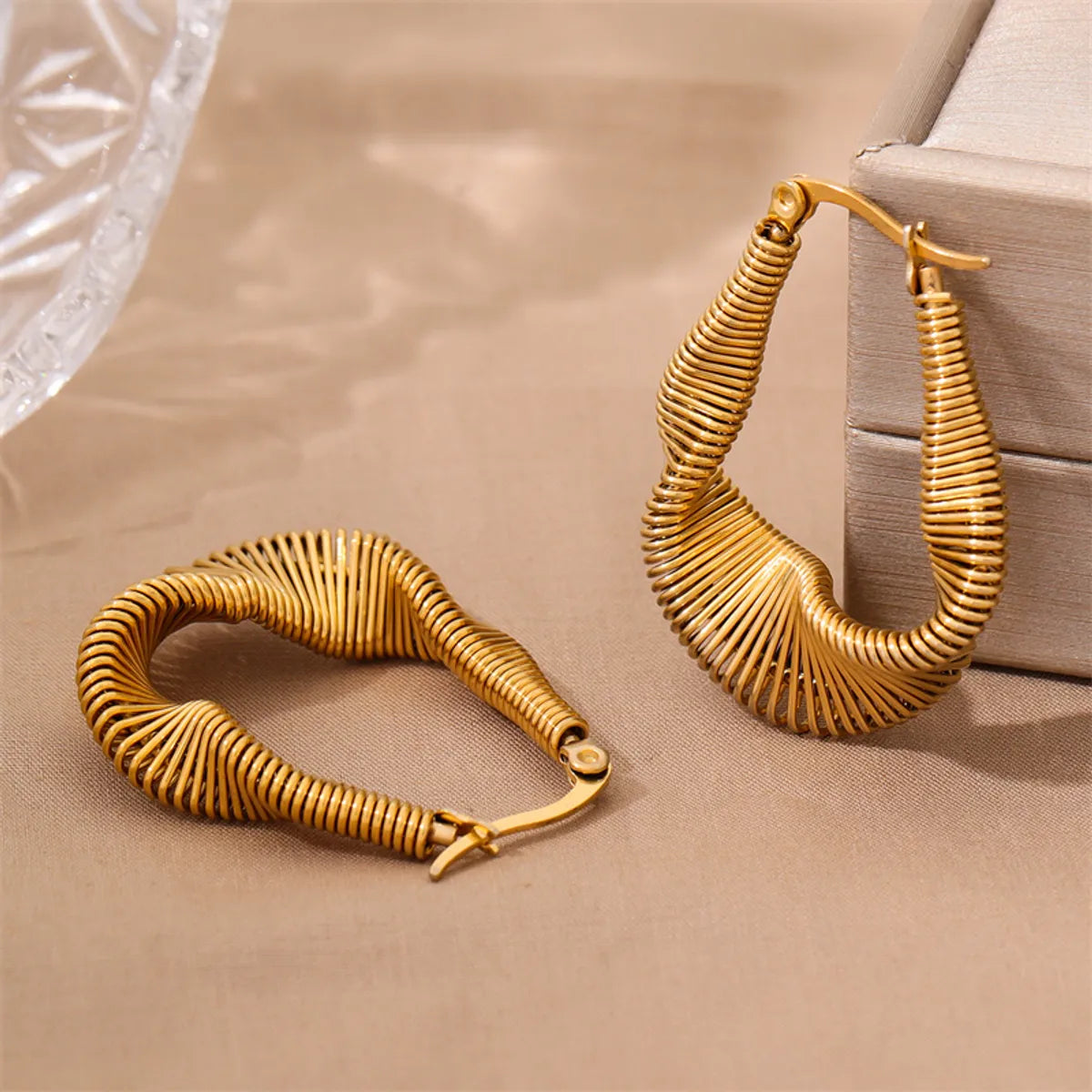 1 Pair Retro Simple Style U Shape Twist Plating Stainless Steel 18k Gold Plated Earrings