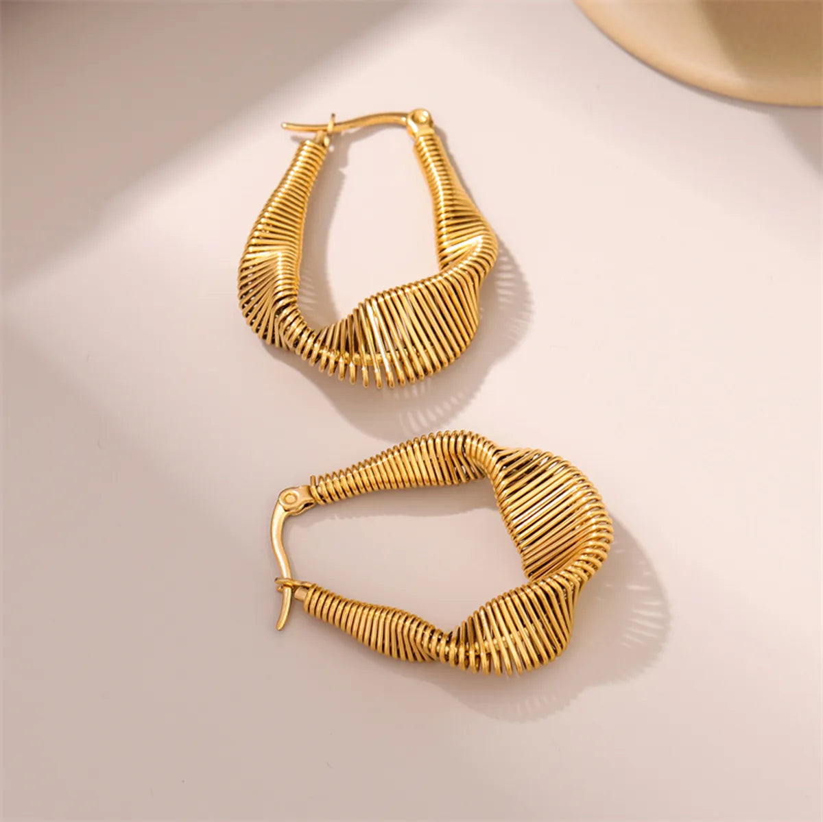 1 Pair Retro Simple Style U Shape Twist Plating Stainless Steel 18k Gold Plated Earrings