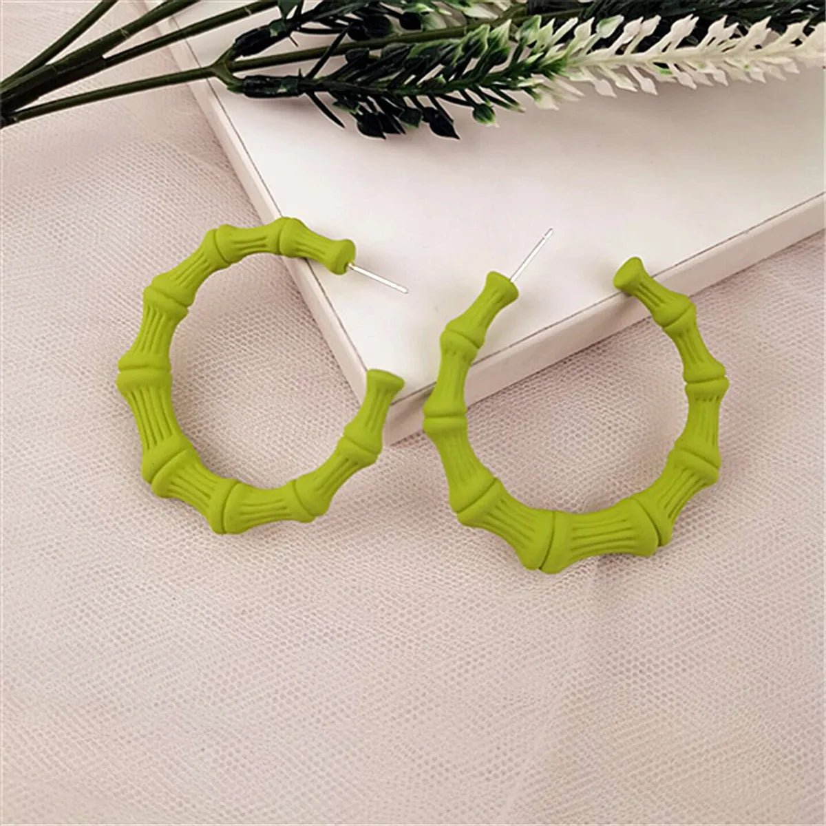 1 Pair Retro Solid Color Arylic Women's Earrings