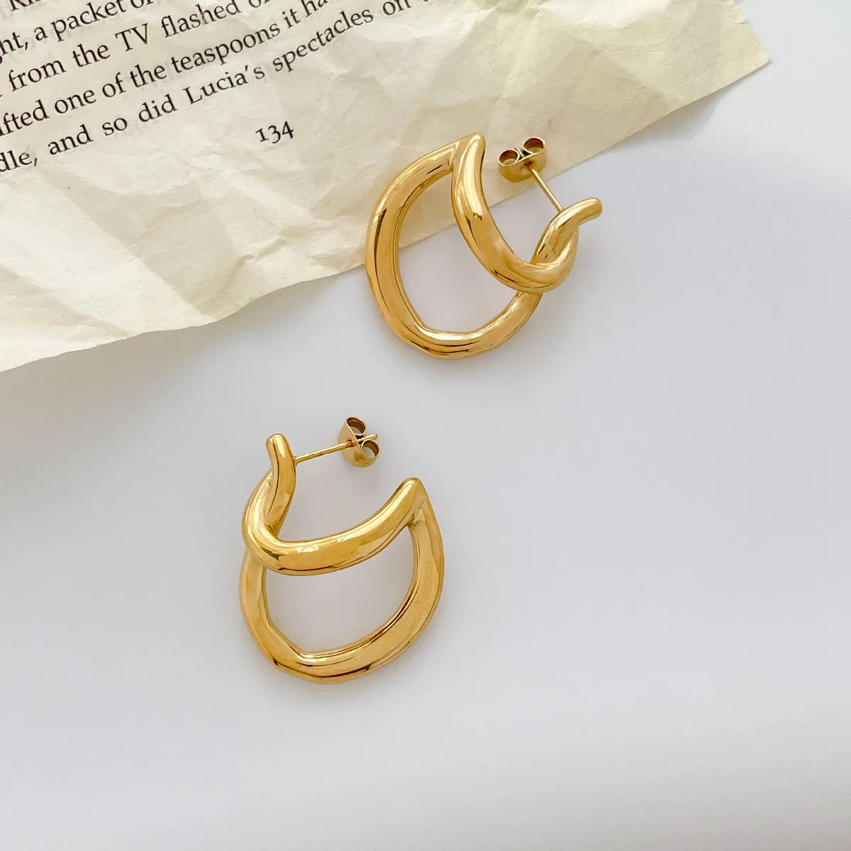 1 Pair Retro Solid Color Titanium Steel Plating Gold Plated Earrings