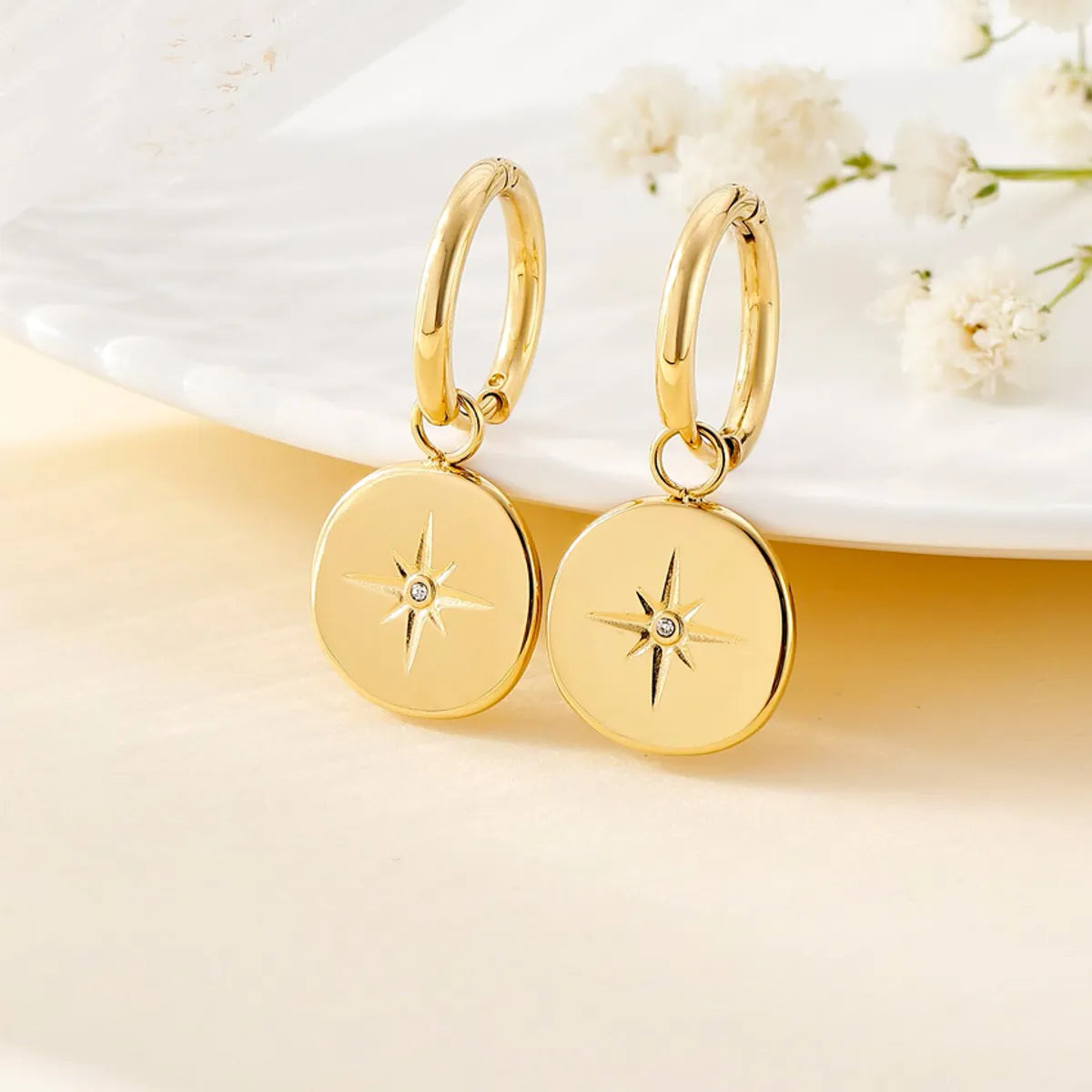 1 Pair Retro Star Plating Stainless Steel 18k Gold Plated Drop Earrings