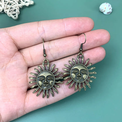 1 Pair Retro Sun Moon Metal Drop Earrings