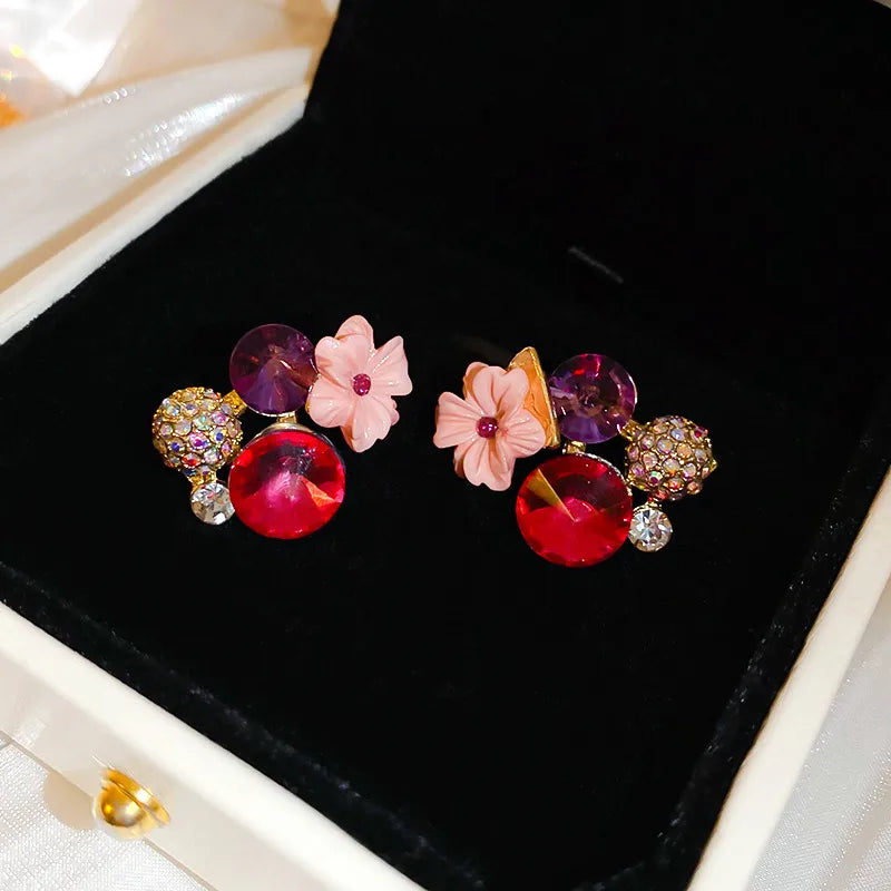 1 Pair Retro Sweet Flower Inlay Alloy Rhinestones Ear Studs