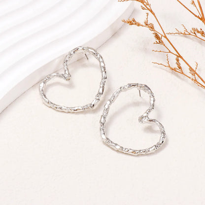 1 Pair Retro Sweet Heart Shape Alloy Ear Studs