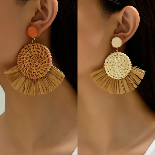 1 Pair Retro Vacation Round Sector Handmade Braid Straw Rattan Drop Earrings