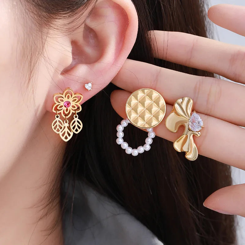 1 Pair Retro XUPING Simple Style Geometric Round Flower Pearl Hollow Out Inlay 304 Stainless Steel Artificial Gemstones 18K Gold Plated Drop Earrings Ear Studs