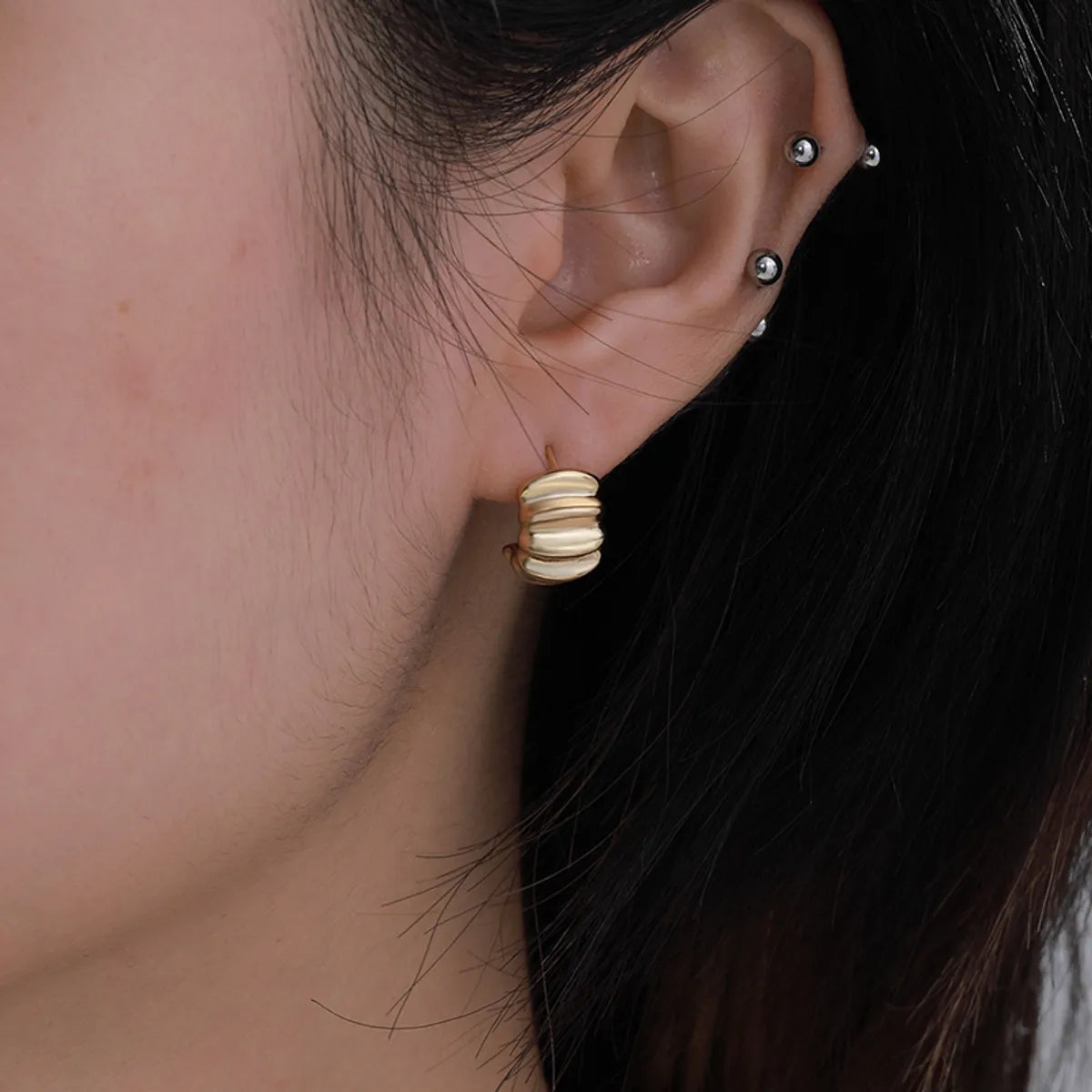 1 Pair Retro XUPING Simple Style Geometric Stainless Steel 14K Gold Plated Ear Studs