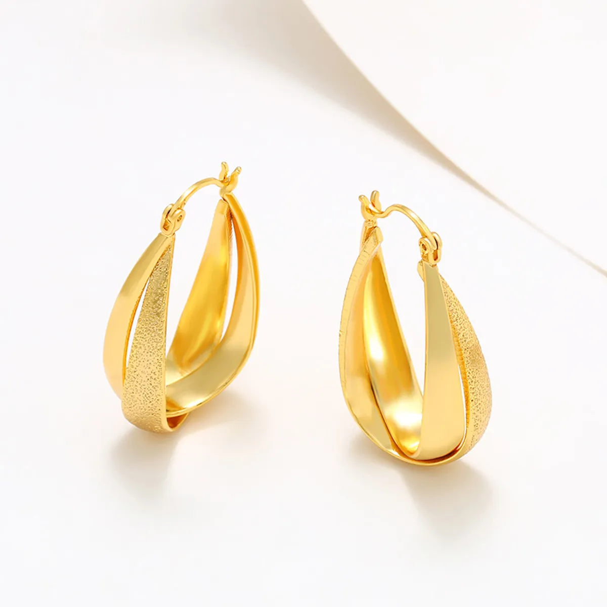 1 Pair Retro XUPING Simple Style Solid Color Plating Copper 18K Gold Plated Earrings