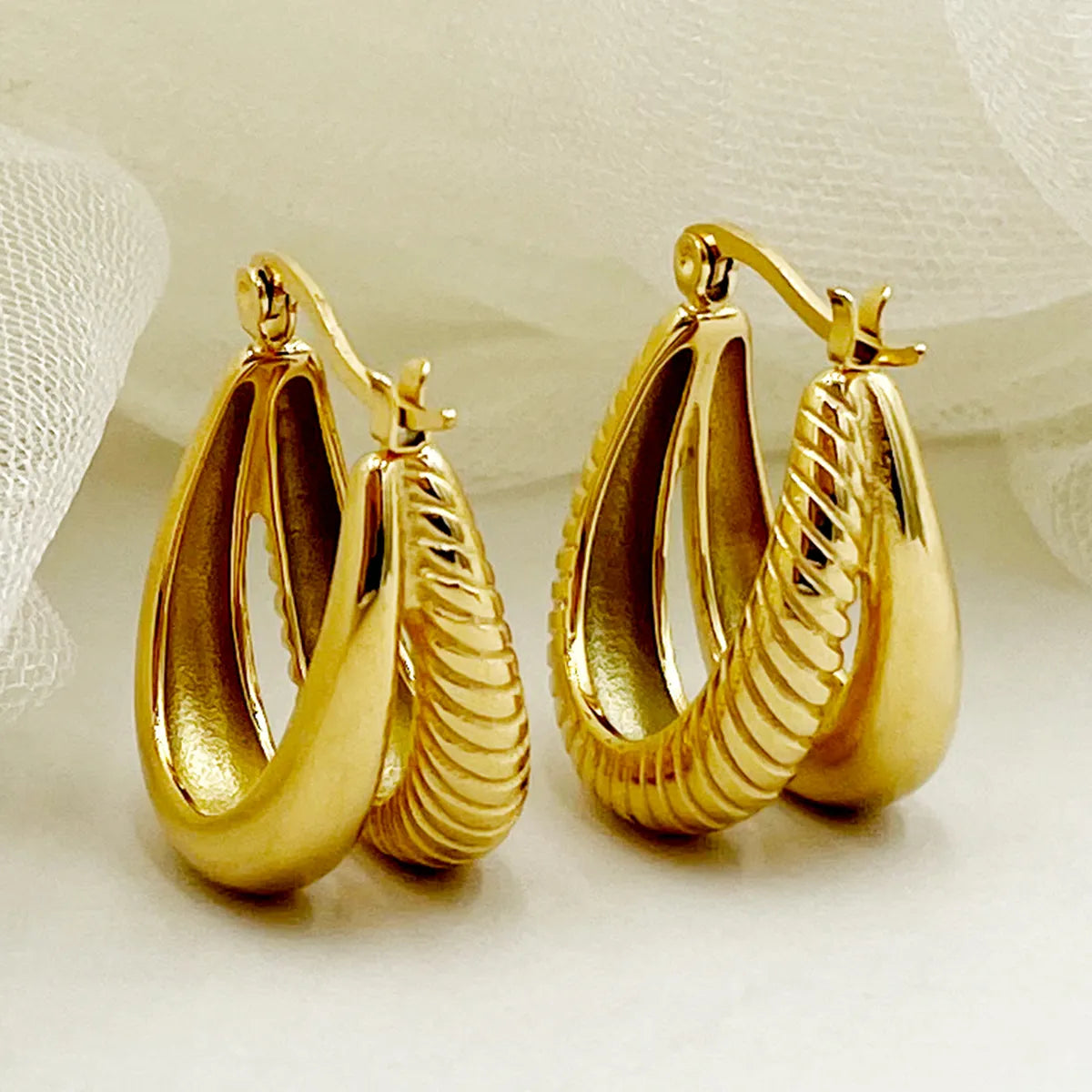 1 Pair Roman Style Artistic Commute U Shape Stainless Steel Metal Polishing Plating Gold Plated Hoop Earrings