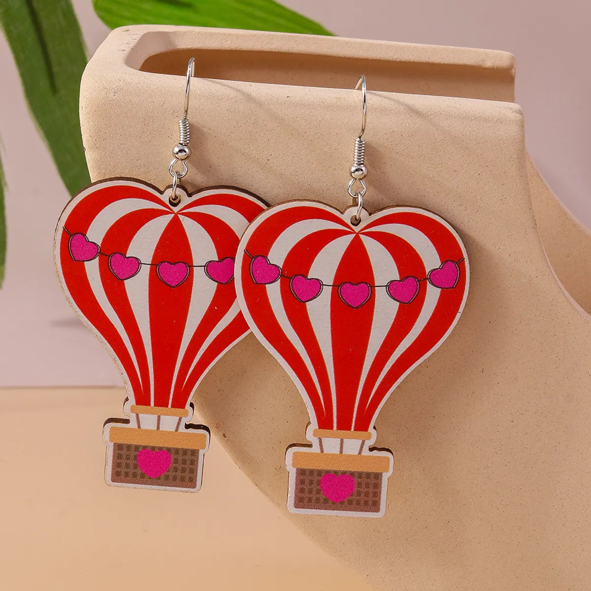 1 Pair Romantic Heart Shape Alloy Wood Drop Earrings