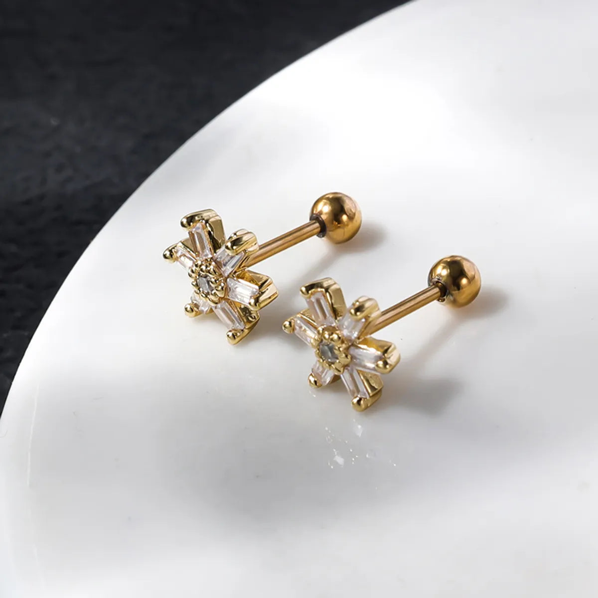 1 Pair Shiny Flower Plating Inlay Stainless Steel Copper Zircon Gold Plated Ear Studs