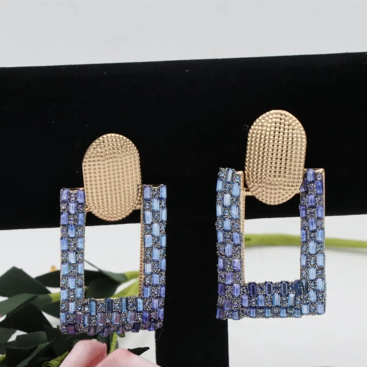 1 Pair Shiny Geometric Hollow Out Inlay Alloy Zircon Drop Earrings