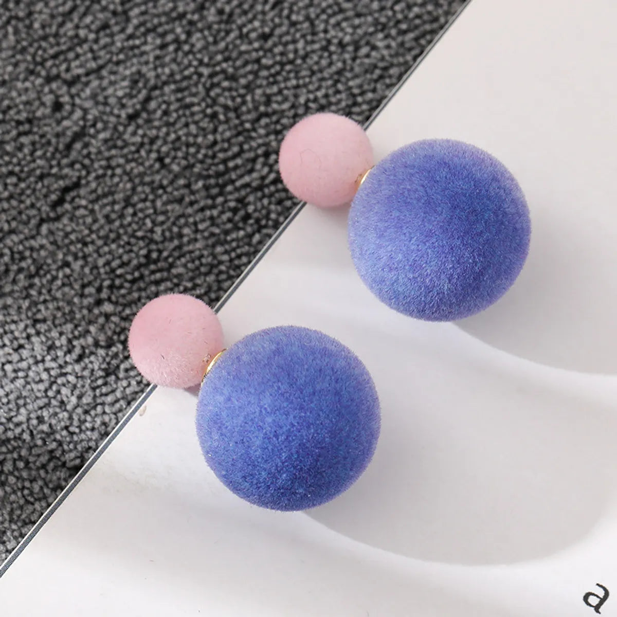 1 Pair Simple Style Ball Plating Flocking Metal Ear Studs