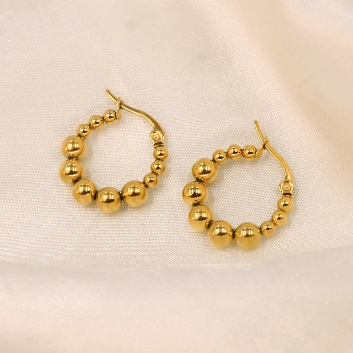 1 Pair Simple Style Ball Solid Color Plating 303 Stainless Steel 304 Stainless Steel 18K Gold Plating In The Furnace Earrings