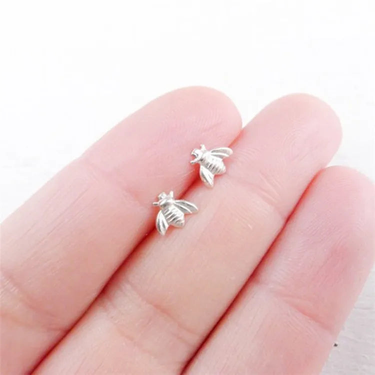 1 Pair Simple Style Bee Alloy Plating Women'S Ear Studs