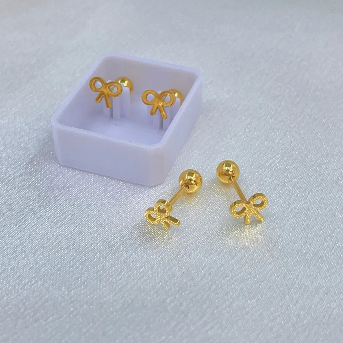 1 Pair Simple Style Bow Knot Plating Titanium Steel Gold Plated Ear Studs