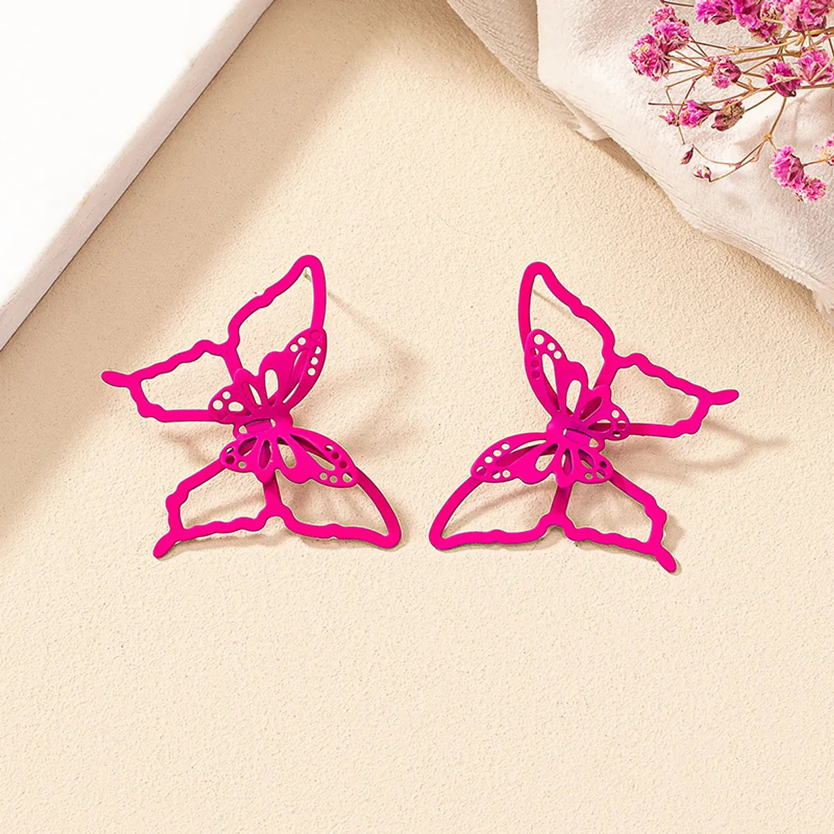 1 Pair Simple Style Butterfly Stoving Varnish Iron Ear Studs