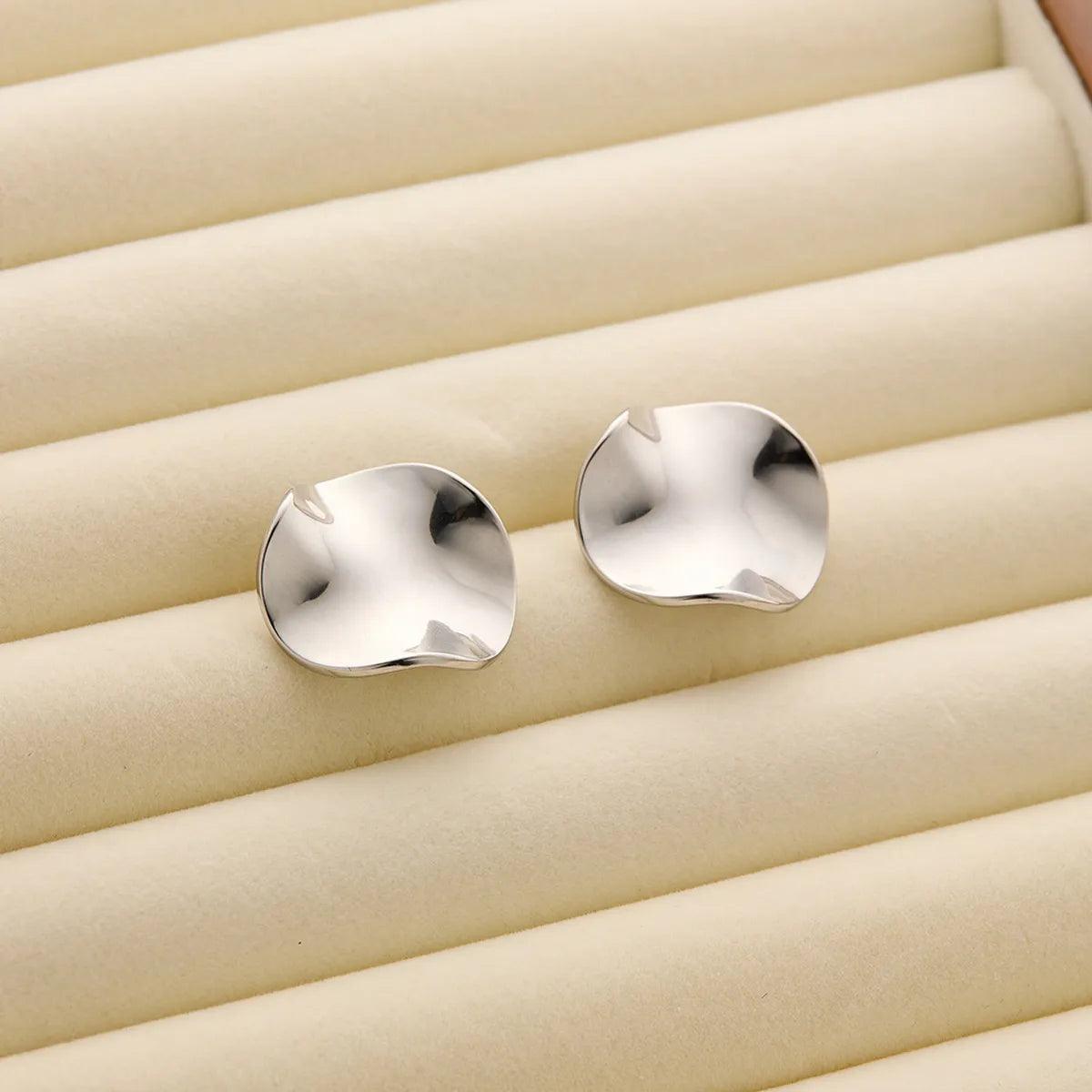 1 Pair Simple Style C Shape Heart Shape Rhombus Titanium Steel Ear Studs