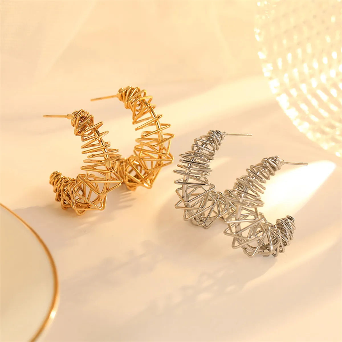 1 Pair Simple Style C Shape Hollow Out Stainless Steel Titanium Steel 18K Gold Plated Ear Studs