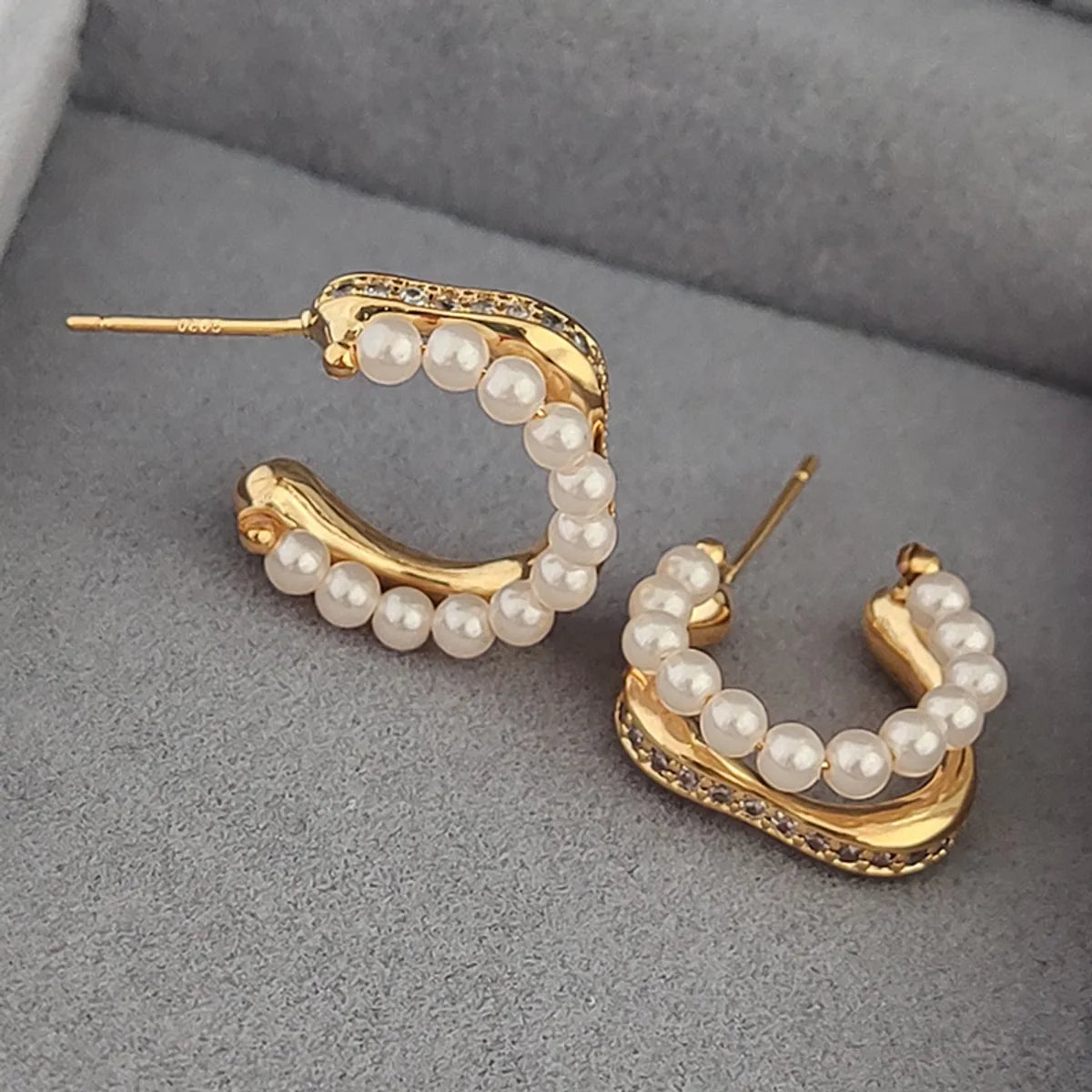 1 Pair Simple Style C Shape Pearl Plating Inlay Copper Zircon Ear Studs