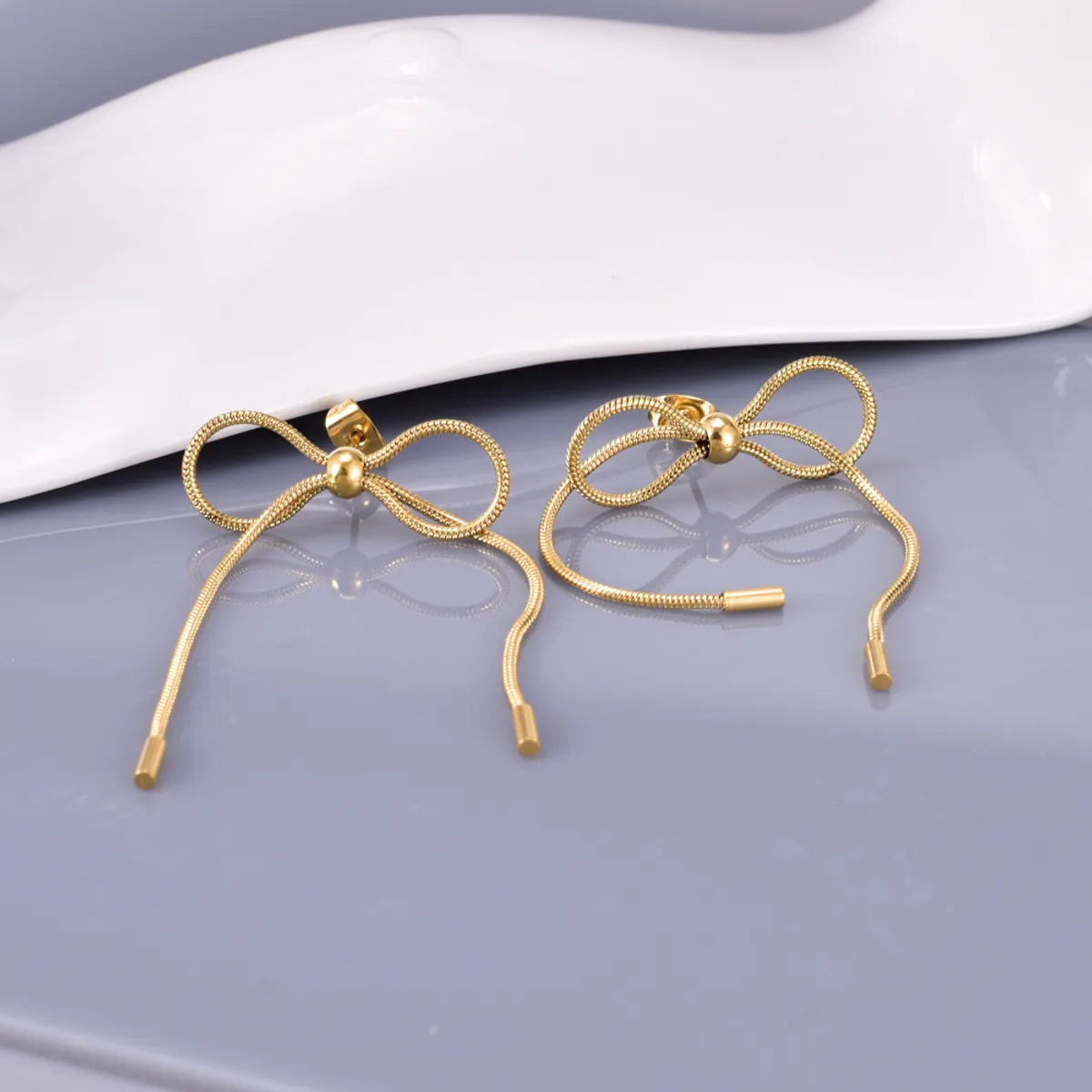 1 Pair Simple Style C Shape Plating 304 Stainless Steel Titanium Steel 18K Gold Plated Ear Studs