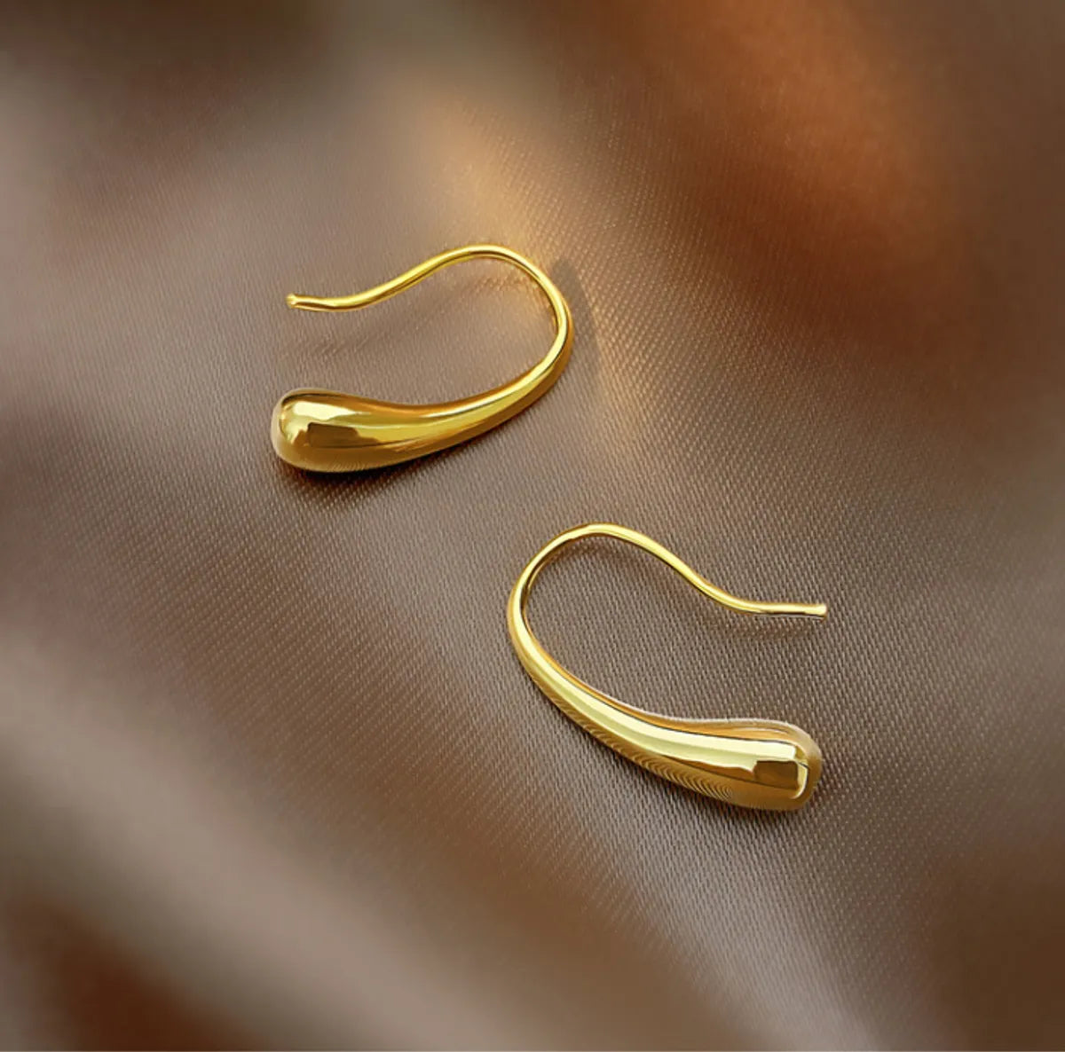 1 Pair Simple Style C Shape Plating 304 Stainless Steel Titanium Steel 18K Gold Plated Drop Earrings