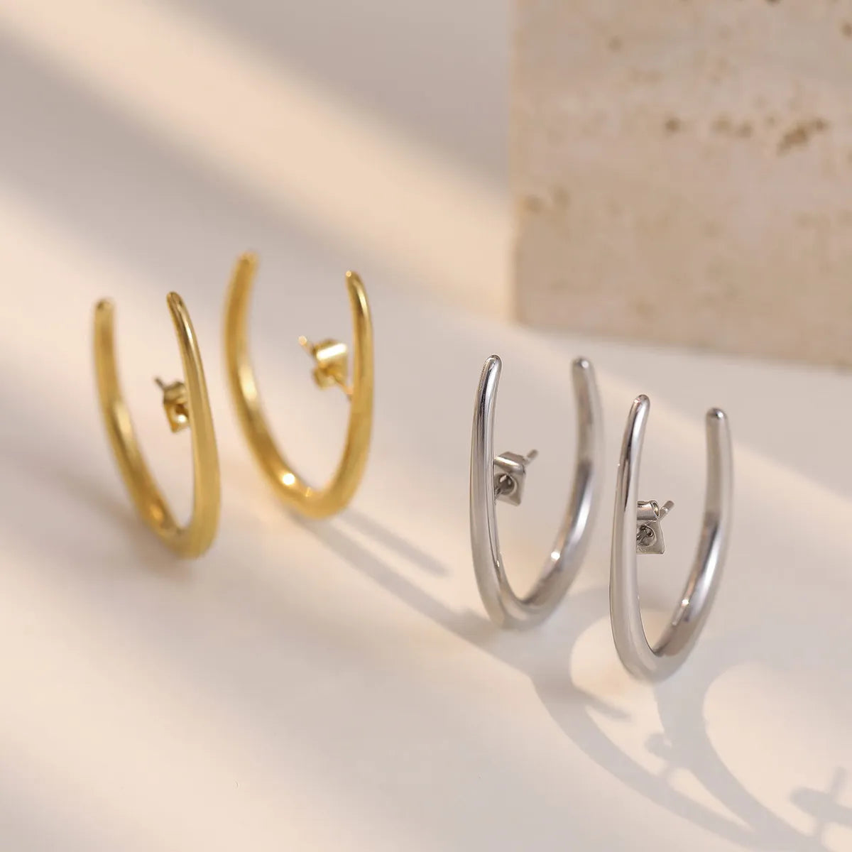 1 Pair Simple Style C Shape Plating Titanium Steel Ear Studs