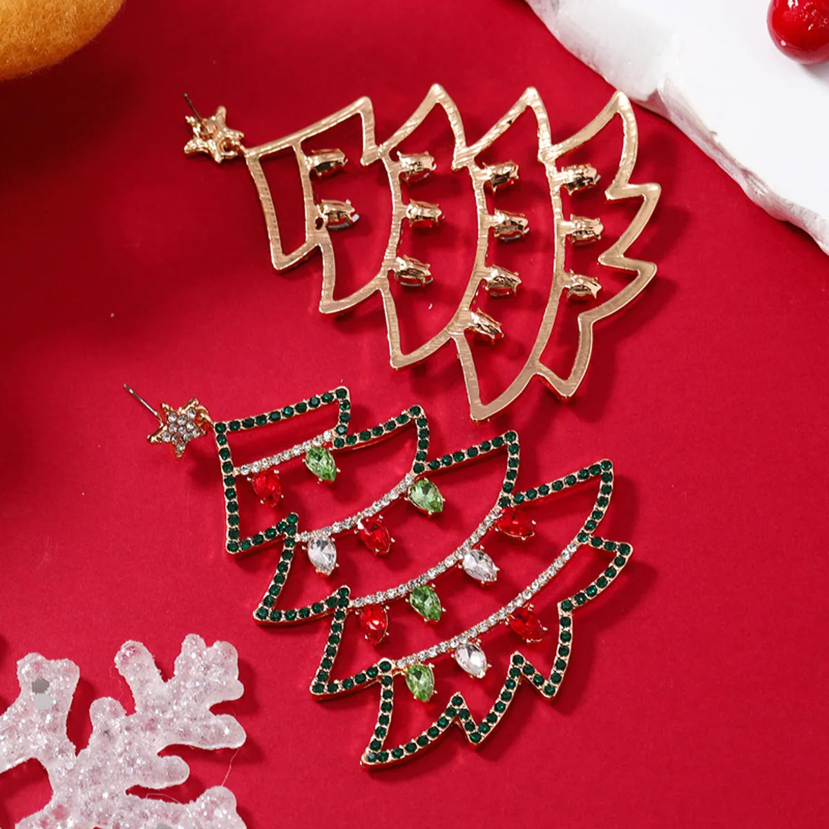 1 Pair Simple Style Christmas Tree Plating Inlay Alloy Rhinestones Gold Plated Drop Earrings