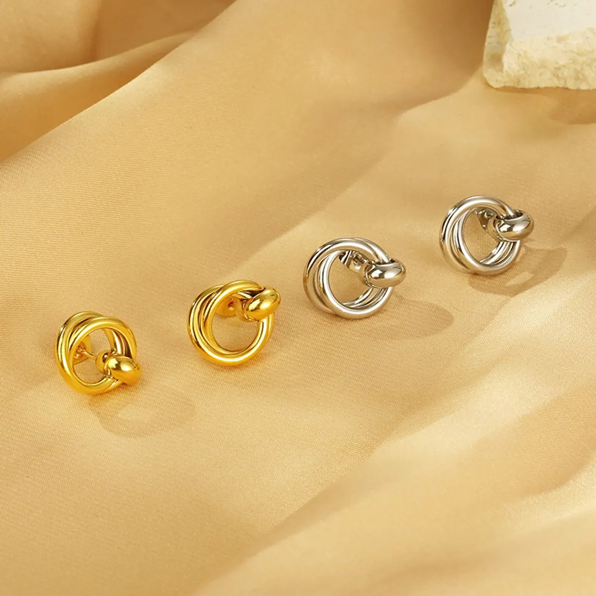 1 Pair Simple Style Circle 304 Stainless Steel 18K Gold Plated Ear Studs