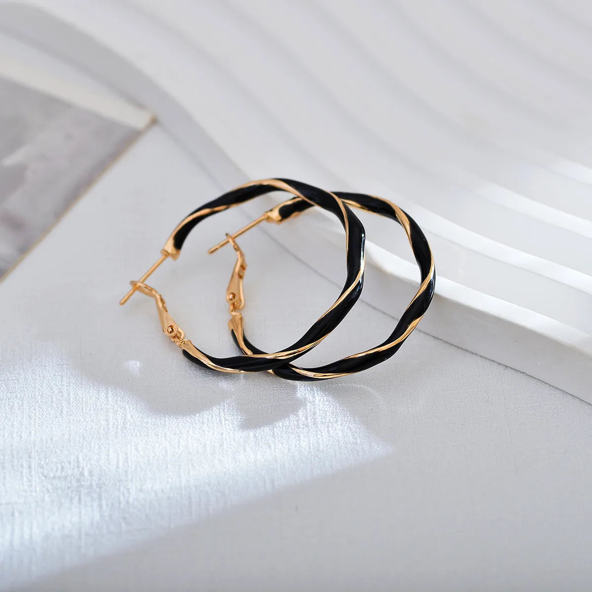 1 Pair Simple Style Circle Enamel Plating Alloy Earrings