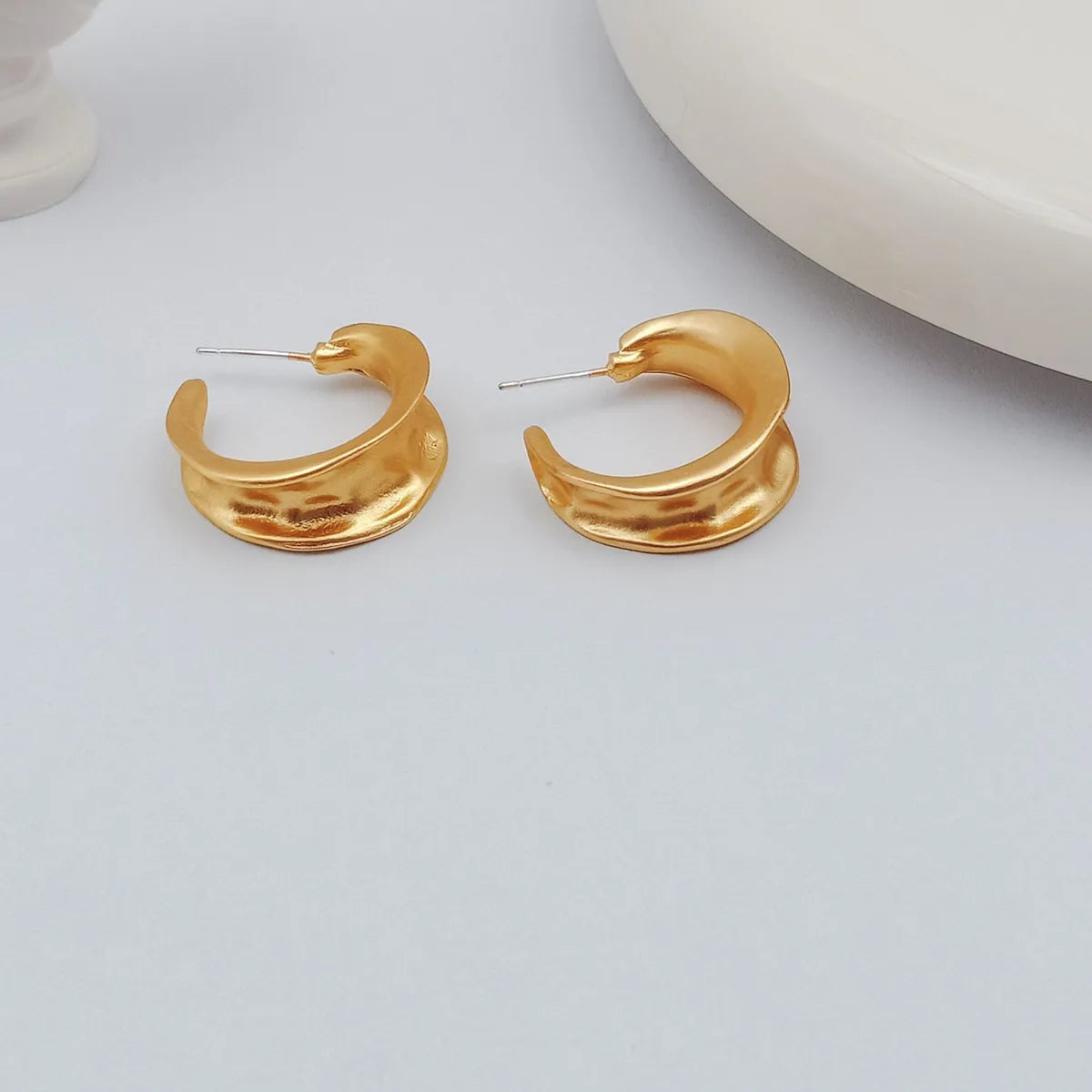 1 Pair Simple Style Circle Flower Plating Iron Ear Studs