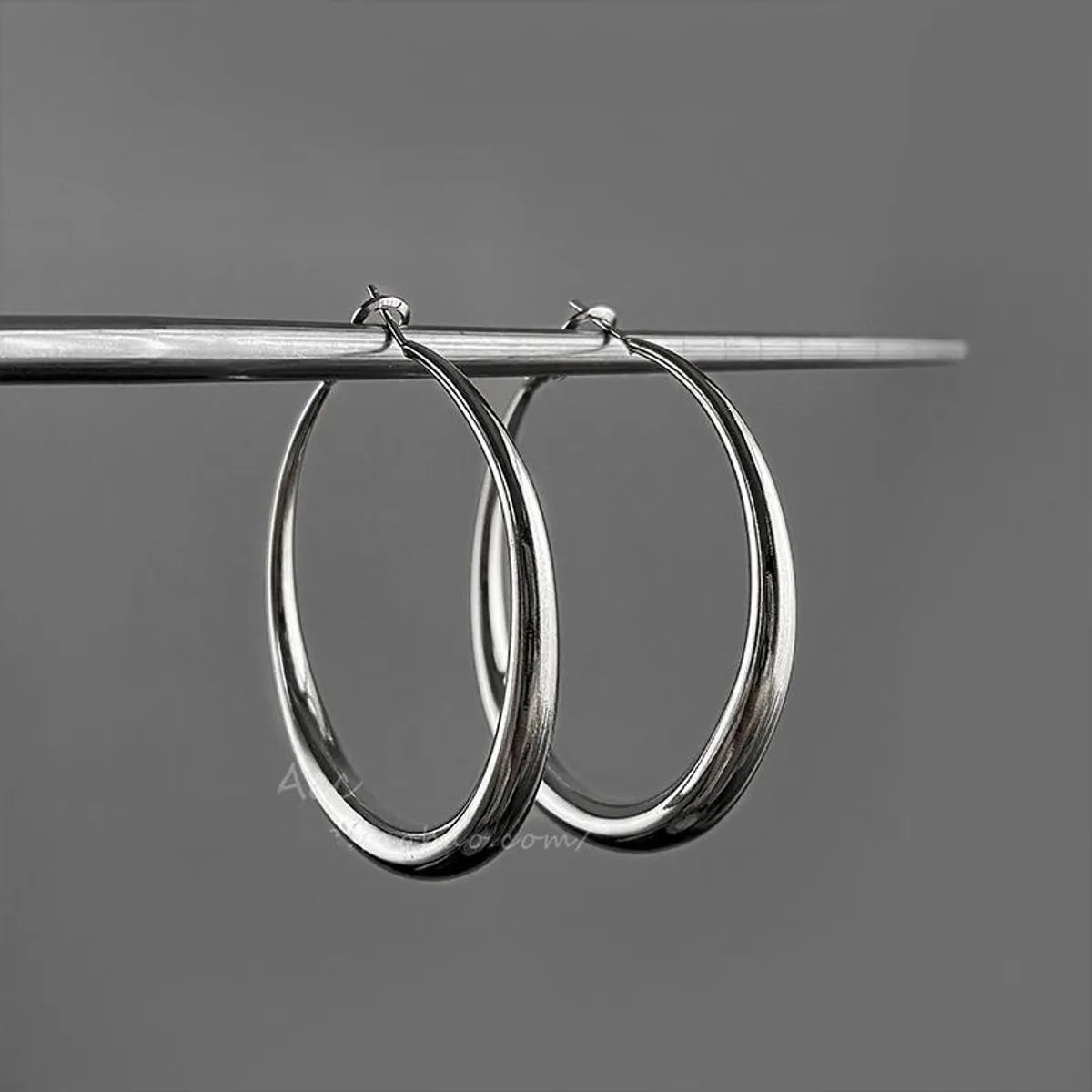 1 Pair Simple Style Circle Spray Paint Metal Earrings